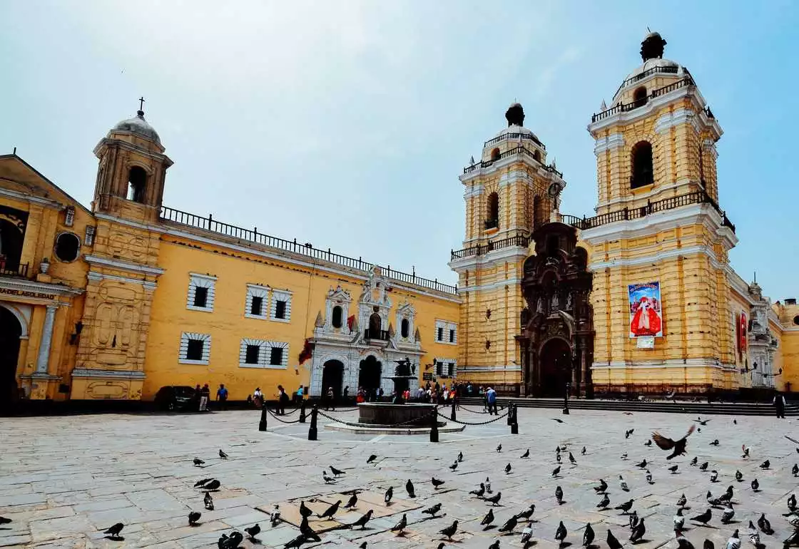basilica y convento de san francisco de lima