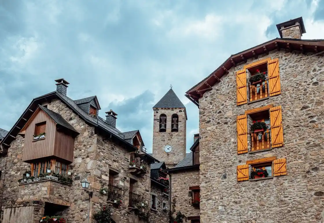 que ver en huesca