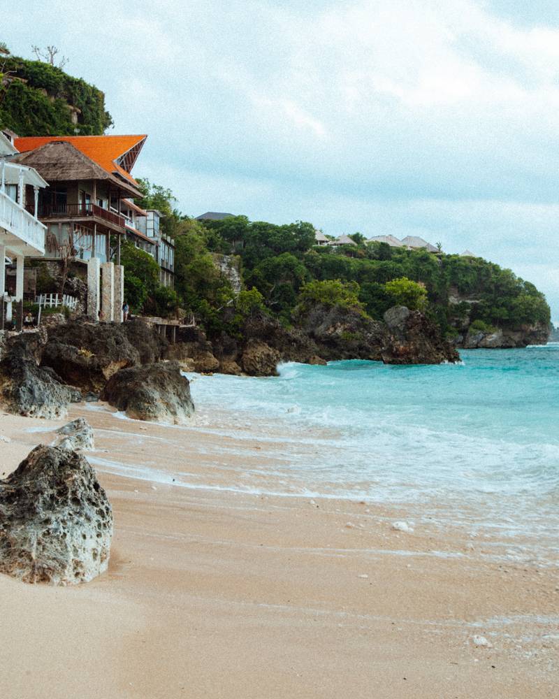 playa bingin uluwatu bali