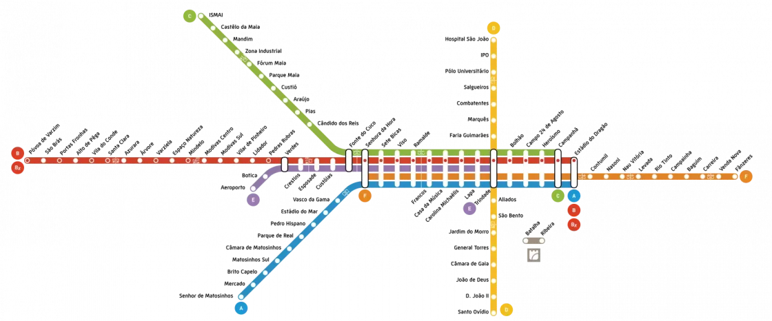 como ir del aeropuerto de oporto al centro en metro