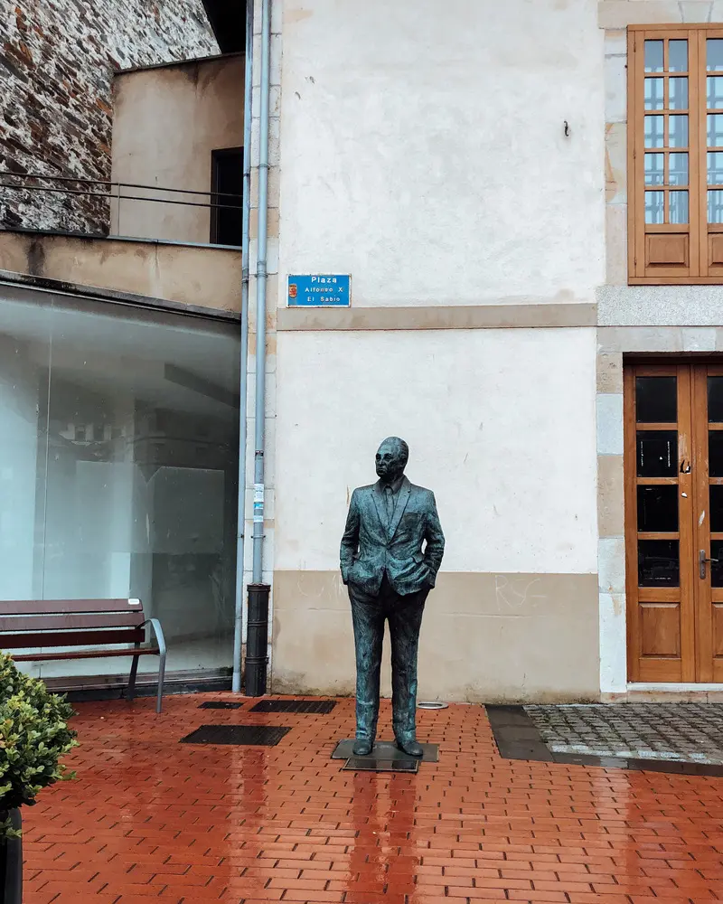 estatua severo ochoa
