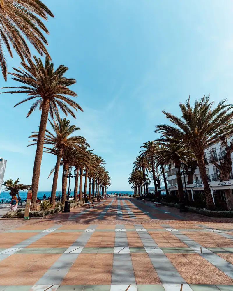 plaza balcon de europa