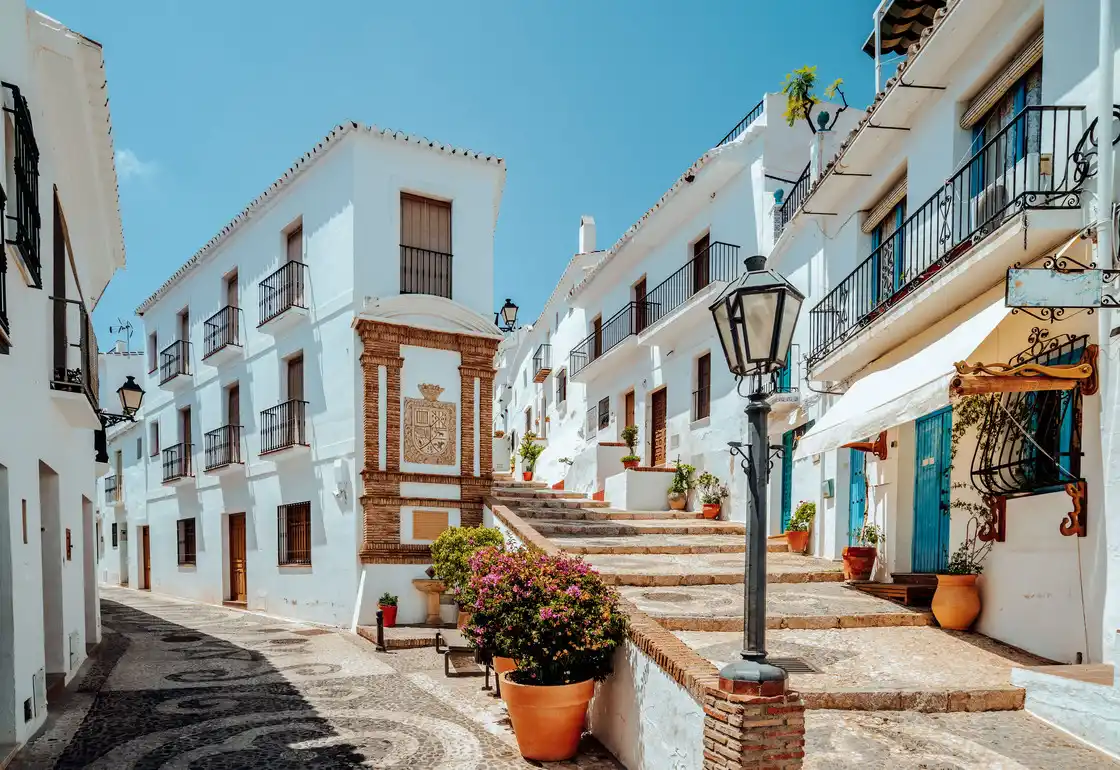 que ver en frigiliana