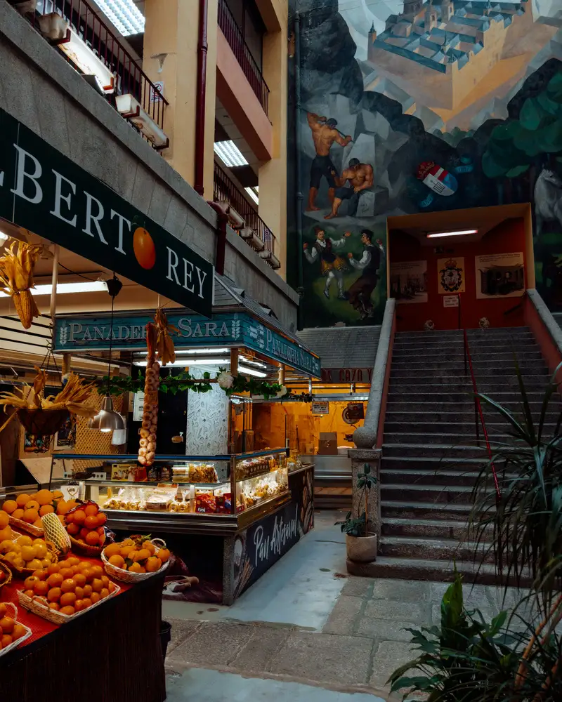 mercado san lorenzo de el escorial
