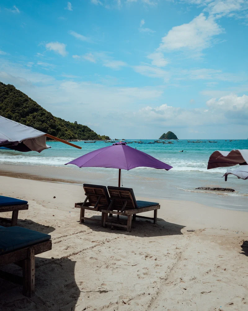 selong belanak beach