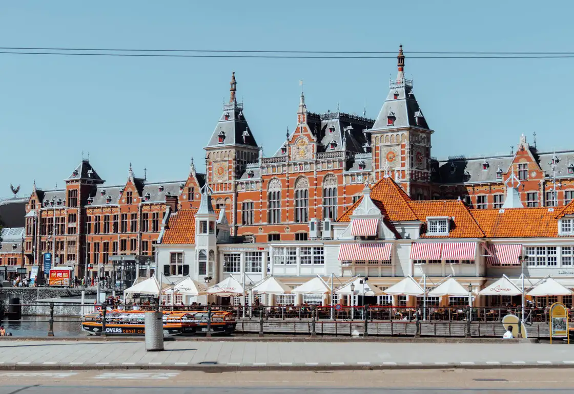 estacion central de amsterdam