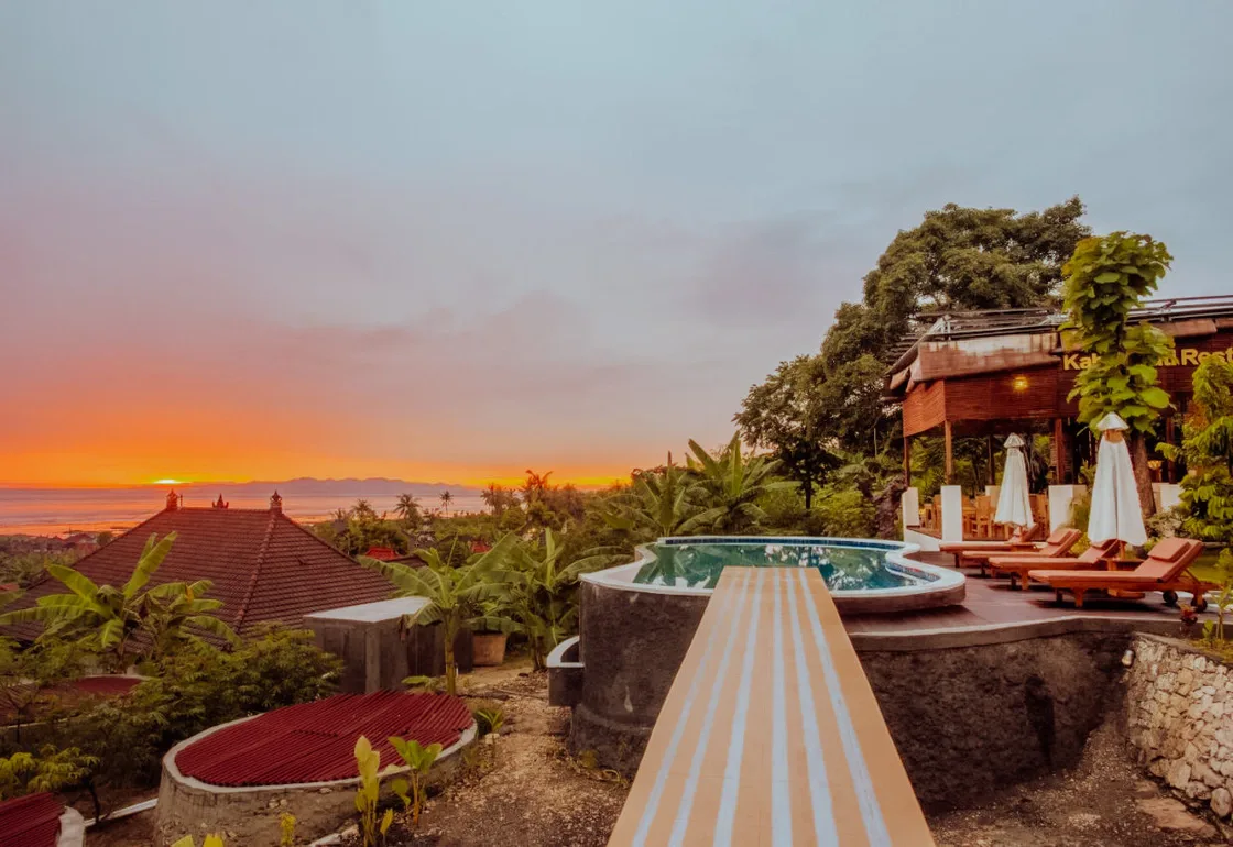 kabeh jati garden villa & restaurant
