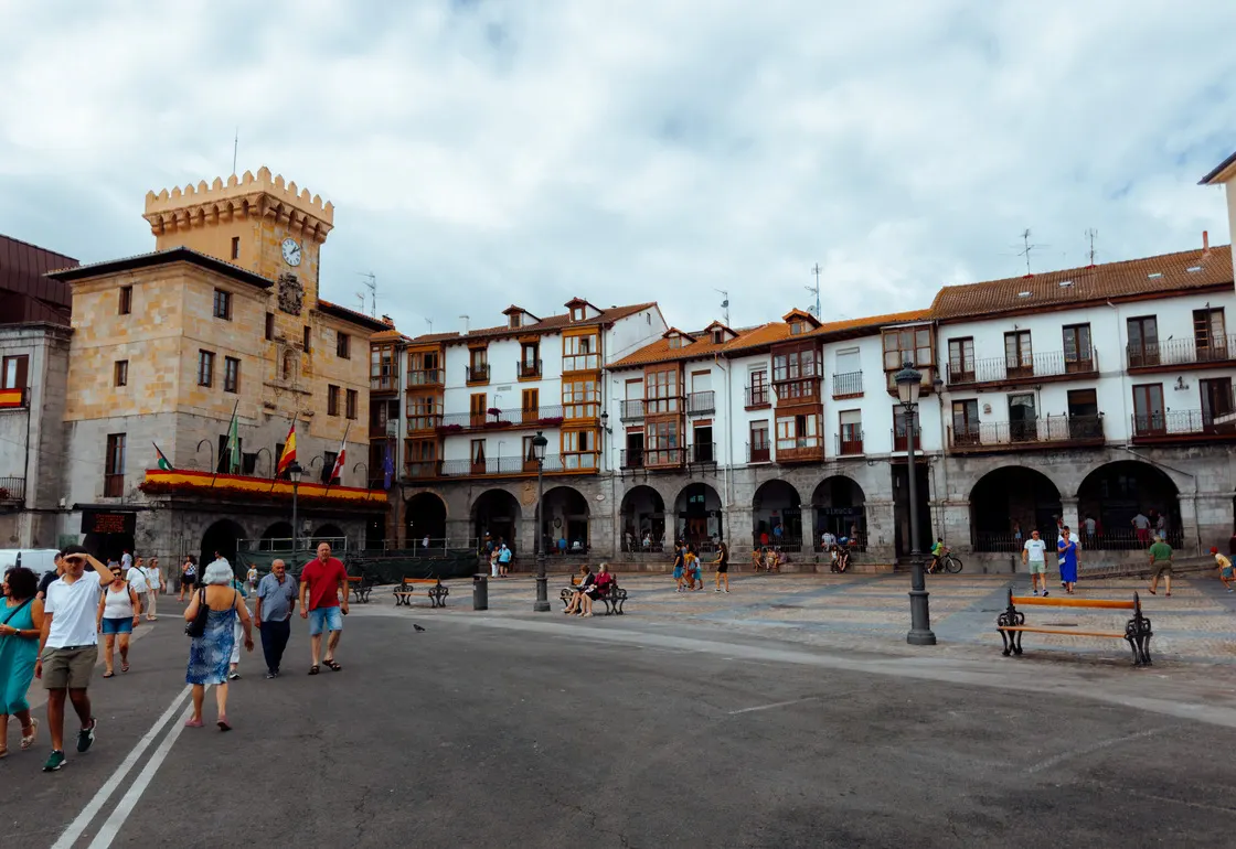 plaza ayuntamiento castro
