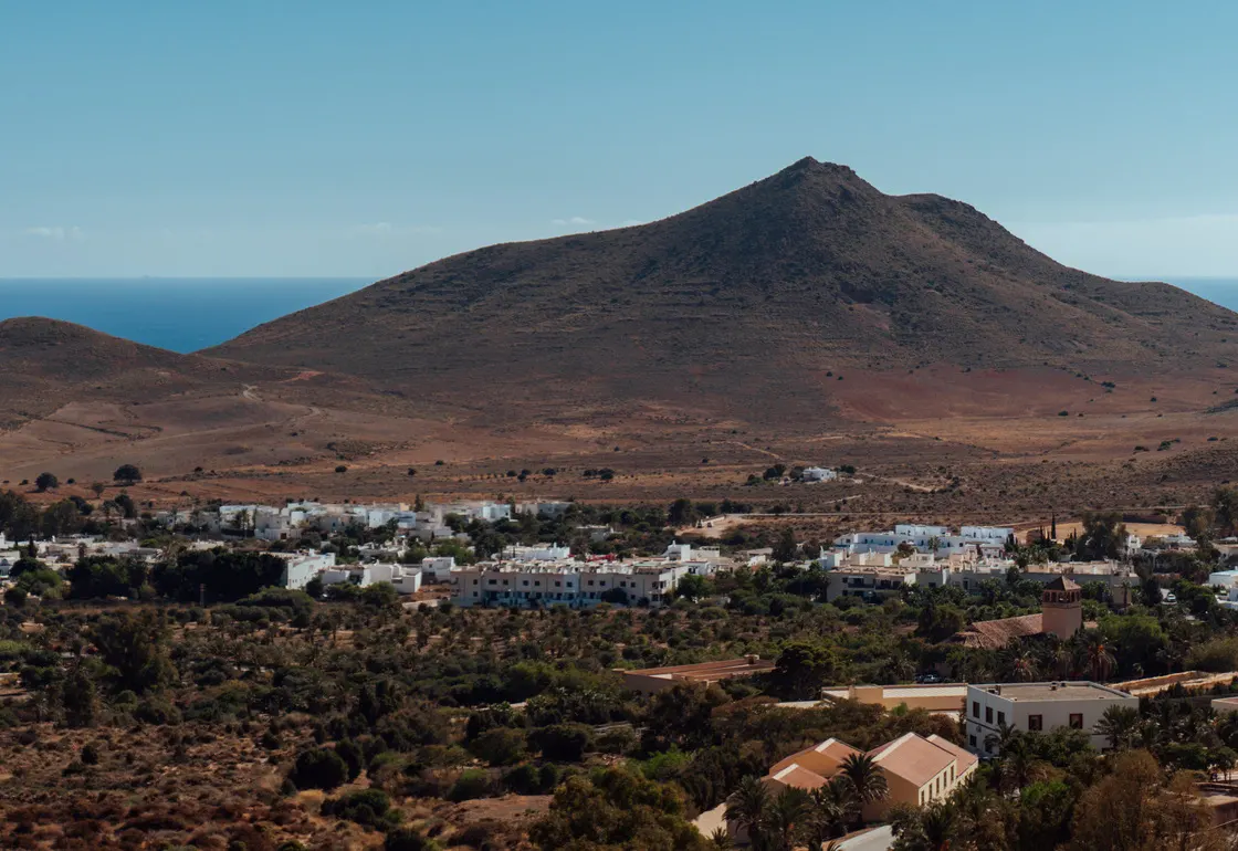 donde alojarse en cabo de gata