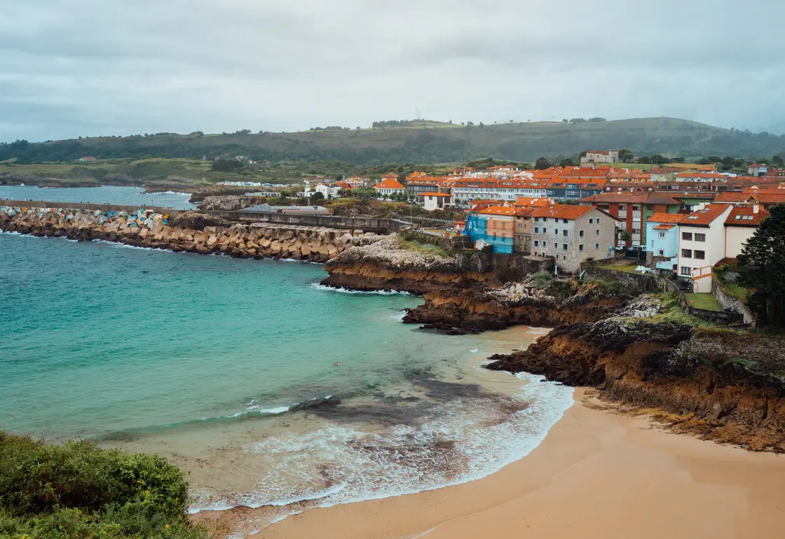donde dormir en llanes